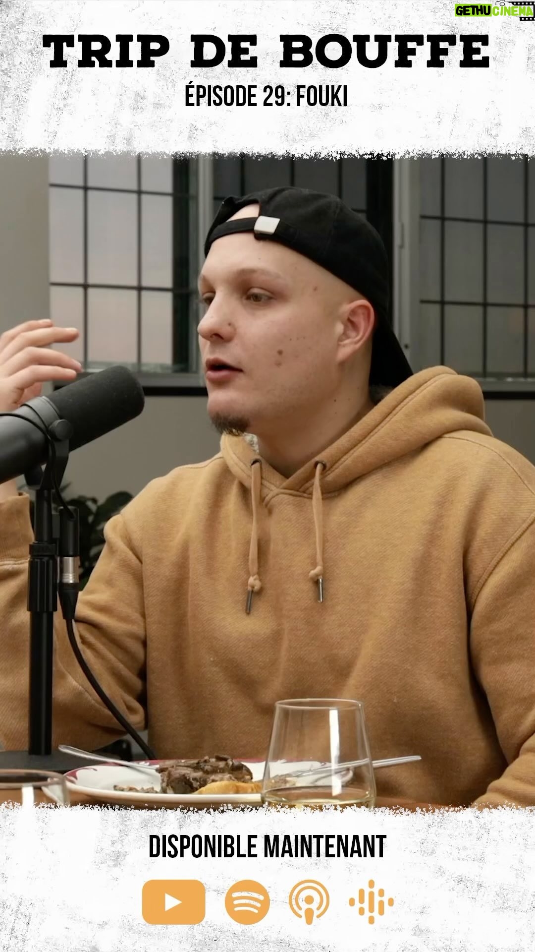 Victoria Charlton Instagram - On est tellement contents d’avoir reçu le seul et l’unique @foukizay ✌🏻 Bob et moi avons terminé le podcast comme ça : 😍😍😍