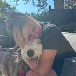 Victoria Charlton Instagram - C’est ma fête de 2 ans 🤓 J’aime beaucoup les bisous de mes grands-mamans, dormir avec maman, marcher avec papa, aller à Baie-Comeau et gosser mes frères et soeurs ❤️🐶
