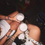 Victoria Macan Instagram - Dumpzin com pessoas incríveis e especiais, de dias muito felizes no rj... aqueles que a gente torce pra nunca acabar 🤍 Que sorte a minha 🤞🏼🍀✨