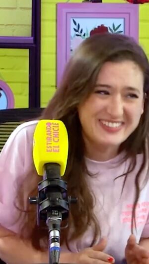 Victoria Martín Instagram - Una historia que escuché en una tienda de muebles. Pero el mensaje importante es que los feos de la relación somos los que tenemos que poner los cuernos, los guapos no se lo esperan y jode el doble.