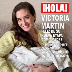 Victoria Martín Instagram - Muchas gracias a @holacom por haber llevado a cabo este reportaje tan bonito. Y por reflejar tan fielmente lo feliz que me siento dando el pecho al pequeño José Antonio. Comentadme si se os parece más a papá o a mamá.
PD: el parto no me dolió NADA. Fue tan rápido que no me dio tiempo ni a quitarme las mallas de pilates. Me lo pasé GENIAL!!!!! 🌟🌟🌟