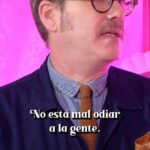Victoria Martín Instagram – Esta semana hablo con @enjuto_mojamuto de madurar vs ser infantil forever. ¿Estáis en el momento en el que me os cagáis en todo sin que os importe nada? disponible en @podimo_es