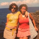 Victoria Martín Instagram – 1. Me atreví a pedir que me hicieran un cuadro al óleo de mi misma a caballo (by @pacopfr ) Mi sueño de megalómana. 
2. Mi hermana y yo vestidas como dos malotas en Lanzarote. Preciosamente lamentable. 
3. Yo montando el buggy al que fui coaccionada por Nacho Pardo. 
4. Uno de los primeros vídeos que subí de Chica Fitness. 
5. Haciéndo un sketch para el Wizink en el que nos quemaban por brujas. 
6. Con una @sanmiguel_es fresquita. #PorLosQueSeAtreven #colabo