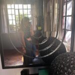 Victoria Maurette Instagram – Cuando la vida se acelera 
mantente cerca de tus raíces ❤️