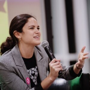 Victoria Moroles Instagram - Thank you to everyone who showed up to the @ppgreatertx Plan B Screening on Thursday! A big thanks to @stacyalex1 our chairperson for the event, our fearless event leader @mamamelita27 and the WHOLE PPGT staff. I’m still feeling activated and inspired. Also, to hear an audience who is so passionate about this topic laugh there butts off at our movie was incredibly refreshing in this moment of direct attack. Action ➡️ Nationwide “Bans off our Bodies” rally is happening this Saturday May 14th. Visit bansoff.org to see where your local rally/march is! 🔗 in bio 

•these awesome Don’t Tread on Me tee’s are sold @gobananarampage   20% of the profits go directly to @ppgreatertx 💪🏻