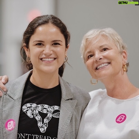 Victoria Moroles - 9.9K Likes - Thank you to everyone who showed up to the @ppgreatertx Plan B Screening on Thursday! A big thanks to @stacyalex1 our chairperson for the event, our fearless event leader @mamamelita27 and the WHOLE PPGT staff. I’m still feeling activated and inspired. Also, to hear an audience who is so passionate about this topic laugh there butts off at our movie was incredibly refreshing in this moment of direct attack. Action ➡️ Nationwide “Bans off our Bodies” rally is happening this Saturday May 14th. Visit bansoff.org to see where your local rally/march is! 🔗 in bio
•these awesome Don’t Tread on Me tee’s are sold @gobananarampage 20% of the profits go directly to @ppgreatertx 💪🏻