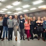 Victoria Onetto Instagram - ¡Bienvenido, maestro Oscar Araiz, al Centro Provincial de las Artes Teatro Argentino! 🩰✨ Junto al director del @teatroargentinopba , Ernesto Bauer, y la directora del ballet, Fernanda Bianchi, tuvimos el honor de presenciar el ensayo de “Ballet Cuatro Tiempos” del prestigioso y talentoso maestro Araiz, que se estrenará próximamente en nuestro teatro. Estamos muy felices y es un honor tener en nuestra programación a la historia viva del ballet de la Argentina. Su trayectoria, experiencia y amor a la danza nos llena de orgullo. ¡Seguimos potenciando y promoviendo los cuerpos orgánicos provinciales! 💪🏽💖 #cultura #ProvinciadeTodos #CulturaBonaerense #OrgulloBonaerense @Kicillofok @fsaintout @buenosairescultura @provinciaba