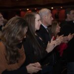 Victoria Onetto Instagram - Vivimos una emocionante noche colmada de cultura junto a la presidenta del Instituto Cultural @fsaintout y cientos de bonaerenses celebrando a nuestra patria con un concierto en la Sala Ginastera del @teatroargentinopba. Felicitaciones Chango Spasiuk por la enorme labor de coordinación artística, al Ensamble Bonaerense por enriquecer la velada a través de la interpretación de nuestra música popular mediante los rasgos identitarios musicales de la Provincia, y a todos los y las artistas que conformaron este emocionante concierto. Hoy, a 214 años de la Revolución de Mayo, seguimos trabajando con más fuerza que nunca desde la Provincia de Buenos Aires, para fortalecer aquellos símbolos, improntas estéticas y manifestaciones artísticas que conforman y reactualizan nuestra identidad y patrimonio cultural que caracterizan a nuestra patria 💙 @kicillofok @buenosairescultura @provinciaba #ProvinciadeTodos #CulturaBonaerense #OrgulloBonaerense