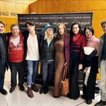 Victoria Onetto Instagram - Vibramos con una nueva función de Escarabajos 🪲 Con una platea repleta vivimos la potencia del texto de @pachoodonnell El teatro es el lugar por excelencia en donde la cultura esta más viva que nunca! Gracias a todos los espectadores que nos acompañan y llenan la sala del @centroculturaldelacooperacion en cada función. Especialmente a mi querida @marina.olmi que hoy estuvo presente en la sala. Viva el teatro!! @juanmanuel____correa @nelsonorueda @eloyrossen_ @nacho_esbo @escarabajosok