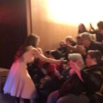 Victoria Onetto Instagram - ¡Gran noche de teatro con Escarabajos! 🎭 Anoche el público vibró junto a este texto y estos personajes intensos y complejos. Con la sala repleta, volvimos a conmovernos con la potencia del universo planteado por Pacho O’Donnell. ❤️ Un agradecimiento especial para la querida Taty Almeida por su presencia, y a las y los espectadores por el cariño con el que nos acompañan en cada presentación. El sábado 25 de mayo no te pierdas la magia de Escarabajos en el @centroculturaldelacooperacion 🎫 Entradas en el link de la bio de @escarabajosok o por www.alternativateatral.com.ar Gracias infinitas por ser parte de esta maravilla teatral semana a semana. El teatro es el ámbito por excelencia en donde la cultura está más viva que nunca 💕 El teatro es cultura viviente. ¡Viva el teatro! 👏🏽 @oscarbarneyfinn @osvaldo.santoro.14 @pablourquizaok @totamartinez @pachoodonnell @juanmanuel____correa @nelsonorueda @eloyrossen_ @nacho_esbo