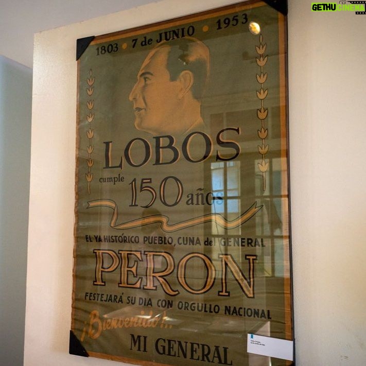 Victoria Onetto Instagram - Hoy la hermosa ciudad de Lobos cumple 222 años de su fundación 🙌🏻 En un nuevo aniversario, quiero mandarles un enorme saludo a todos los y las lobenses. En esta ciudad se encuentra nuestro querido Museo y Biblioteca Juan Domingo Perón: casa natal de Perón y orgullo de las y los bonaerenses. Espacio de encuentro que promueve la reflexión crítica, el debate y la participación de la comunidad. Un museo provincial que contribuye a la interpretación de nuestra historia y su articulación con el presente ❤️ #orgullobonaerense #identidadbonaerense @museoperonpba