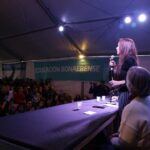 Victoria Onetto Instagram - 🗣️ En la Mesa de Educación y Cultura del Plenario de la Militancia en Florencio Varela, junto a Alberto Sileoni, Lorena Riesgo, Pablo Urquiza, María Reigada y miles de compañeros y compañeras, reafirmamos la cultura como herramienta de transformación y empoderamiento popular. Unidos vamos a defender una cultura libre, federal y comunitaria. Con el liderazgo de @kicillofok, avanzamos hacia una cultura que dé voz a los sectores postergados y sea inspiración para una Patria más justa. 💪🏼 Seguimos organizados y movilizados para impulsar, junto a nuestro Gobernador, los cambios profundos que Argentina y la provincia de Buenos Aires necesitan. La cultura y la educación son claves en esta gesta por la soberanía y dignidad del pueblo, y vamos a seguir trabajando para lograrlo. #PlenarioDeLaMilitancia #LaPatriaNoSeVende #FrenemosLaLey @crisalvarezrod @omar.furlan @lacorriente.ba @veronicamagario @marioseccook @andreswatsonok @andreslarroqueok @provinciaba @jesil_rey @estelaediaz @bianco.carli @augustocostaok @buonogianni @albertosileoniok @loreriesgo @pablourquizaok @reigadam @guzzoviviana