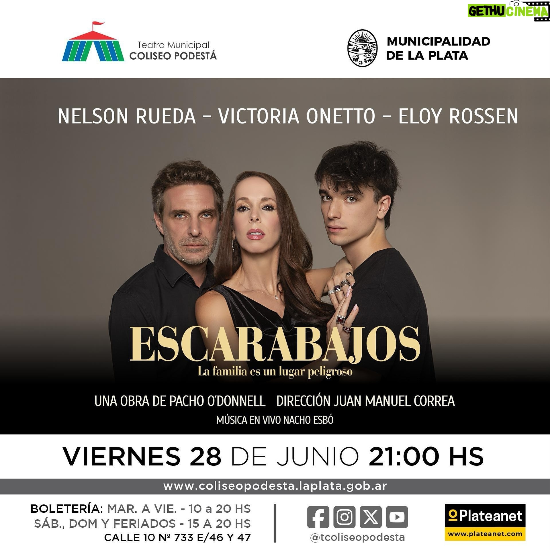 Victoria Onetto Instagram - * ENTRADAS A LA VENTA A PARTIR DE LAS 10:00 HS* - #ESCARABAJOS 🗓 VIERNES 28 DE JUNIO / 21:00 HS 🎫 Podes adquirir las entradas en: 🌐 #PLATEANET https://www.plateanet.com/teatro/13?teatro=COLISEO-PODESTA 📍 #BOLETERIA: Martes a viernes de 10:00 a 20:00 hs Sabádo, domingo y feriados 15:00 a 20:00 hs La nueva puesta de “Escarabajos”, pieza teatral fundamental de Pacho O’Donnell, interpela sobre el verdadero significado de estos enigmáticos insectos que dan nombre a la obra. ¿Nace la violencia social en la violencia familiar? ¿O es ésta un reflejo de aquella en el seno de las relaciones entre padres e hijos? “Escarabajos” trata sobre cómo entre las cuatro paredes de una familia burguesa de apariencia normal se juegan las mismas relaciones de poder, de sumisión, de extorsión, de manipulación psicológica, económica y sexual, trazando un paralelismo con el mundo exterior. Marta, Oscar y Rubén luchan por sobrevivir, apelando a sus recursos más aptos para la descarnada supervivencia, conscientes de que alguien saldrá lastimado. Y así, sobrevivir, volver a ser una y otra vez. Eso se llama, hoy, estar vivos. Escarabajos” se estrenó en agosto de 1975 en el Teatro “Payró” de la ciudad de Buenos Aires. Fue la primera obra teatral de Pacho O´Donnell llevada a escena. Dirigida por Hugo Urquijo, también en el inicio de una trayectoria muy destacada. Eran tiempos tenebrosos en nuestra Argentina que aconsejaban no tocar el tema de la violencia. Quizás el coraje y la osadía fueron algunos de los ingredientes del éxito de “Escarabajos”. Entre otros logros y premios Kive Staiff en su crítica en el influyente diario “La Opinión” la consagró como la mejor obra del año y la actriz protagónica , obtuvo el Premio “Moliere”, por entonces el más importante del mundo de las artes escénicas. “Escarabajos” tuvo numerosas versiones en nuestro país y en el extranjero, constituyéndose en un clásico de la escena teatral argentina. #Temporada2024 #Teatro