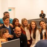 Victoria Onetto Instagram - 👏🏽 Vivimos una jornada muy emocionante junto a nuestro gobernador @kicillofok, la ministra de Gobierno @crisalvarezrod y la diputada provincial @guzzoviviana en la inauguración de la Casa de la Provincia en Los Toldos, partido de General Viamonte. 📍 Esta sede acercará el Estado bonaerense a los vecinos y vecinas de la región, facilitando el acceso a diversos trámites y servicios en un ámbito cercano y de proximidad. Un paso más para consolidar una gestión territorial presente en todos los rincones de nuestra extensa provincia. 💪🏽 @fsaintout @buenosairescultura @provinciaba @aracelibellota @rolomacera @maneperon @loreriesgo @casapba