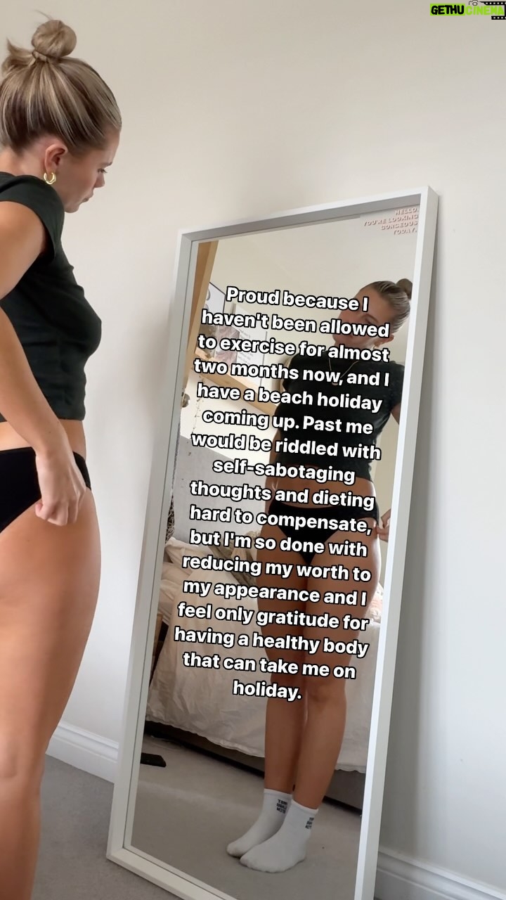 Victoria Spence Instagram - This isn't about whether you or I think my body is looking ‘good enough’ or ‘perfect enough’; it's about being in a place where I can recognise that my worth and my value doesn't increase or decrease based on my appearance, and to be honest, that I'm in a place where I rarely feel the need to look at my body, never mind have an opinion on it. It's about breaking free from the diet culture rule book and eating without guilt or restriction, even though I can’t exercise, because my body still needs, wants and loves food! And it's just a moment of appreciation for the wild body image & inner healing journey I've been on because past me could only have dreamed of finding this amount of inner peace and contentment 🫶🏻🥹 #bodyimage #beachbody