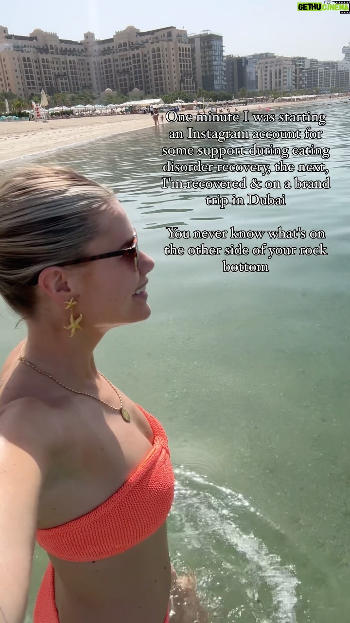 Victoria Spence Instagram - How the hell did we get here guys?!😮🥲 I will never play opportunities like this cool, because WTF? If 19 year old Vic who started this account as a last resort for some connection and support at the beginning of recovery, who blocked every single person who knew her in real life because she was petrified of anyone finding her, could see us right now, she wouldn't believe it! I dead grateful for you lot and I also want to encourage you to take the leap towards the thing you want to do but that scares you, because you never know what's waiting on the other side of your fear🫶🏻 I will share EVERYTHING on stories- you’re coming on this trip with me girls💃🏼👯 #recovery #motivation