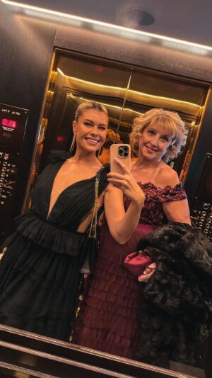 Victoria Spence Instagram - A night I'll never forget 🥹🫶🏻

It felt like real life Cinderella. The palace, the ball gowns, the dancing and live music! It was so special to experience it with my mum, and so precious to see her having the time of her life!🪩

If you've never considered a Viennese ball before, I couldn't reccomend it enough🫶🏻 if you have any Q’s pop them in the comments 👇🏼

#viennesewaltz #memories