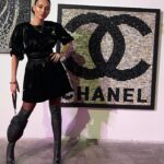 Victoria Unikel Instagram - Art Basel, VIP opening day 2 (2 days late posting 🤣) @artmiamifairs , @aquaartmiami , @reddotmiami , @spectrumartfairs by @moishemana @manacommon and many other beautiful places❤️ #artbasel #miamibeach