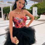 Victoria Unikel Instagram – Miami Fashion Week @miamifashionweek day 4🔥 
Collection by Naeem Khan @naeemkhannyc you can see it in the carousel 👉 
This show was at a very unique place in Miami – Frost Museum of Science @frostscience 

And the little golden clutch in my hand (my favorite) by A-list celebrity designer Laurel DeWitt @laureldewitt 😘💖💖💖