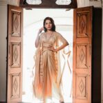 Vidhya Vijayakumar Instagram - Selene ⚜️ 👗 @la_sirene.designs 💍 @zircon_bridal 💅🏻 myself 📸 @divine_.weddings