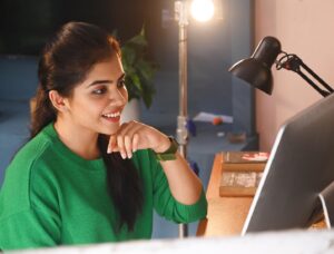 Vidhya Vijayakumar Instagram - Snaps #bts 🌸

#advertisement #actor
