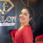 Vidhya Vijayakumar Instagram - Transform your look with an incredible hairdo by FTV Saloon Thrissur! 💇‍♀️ Don’t miss out on their exceptional services that work wonders for both hair and skin. Trust me, their expertise will leave you amazed! Head over to FTV Saloon Thrissur and experience the love, care, and patience they provide. Thank you, FTV Saloon Thrissur, for the fantastic hairdo! ✨ #ftvsalon #HairTransformation #BeautyServices