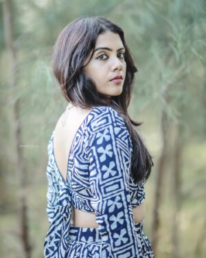 Vidhya Vijayakumar Instagram - In search ✨

@anandslal 
@shemisoumys