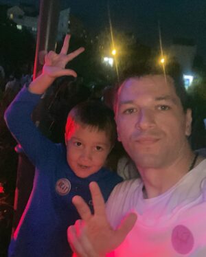 Viktor Savić Instagram - LJUBAV, braćo i sestre, LJUBAV! ❤️
#beatrs #beat #ljubav #vds #nahranigladnog #200na2844 #beograd #serbia
