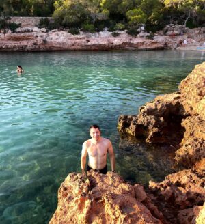 Viktor Savić Instagram - Polu stena - Polu čovek koji su me istarali iz sobe na sunce