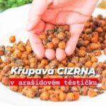Viktorie Hrazdílková Instagram - Jaký snack mám zkusit připravit odlehčenější verzi příště? 😋 KŘUPAVÁ CIZRNA 😋👨‍🍳👩‍🍳 🥜 1 konzerva cizrny 🥜 1 ČL sušeného česneku 🥜 1 ČL mleté papriky 🥜 1 PL BBQ omáčky 🥜 1 PL sójové omáčky 🥜 1 PL arašídového másla 🥜 sůl Postup: Sterilovanou cizrnu propláchni a dej do misky. Přidej sušený česnek, mletou papriku, BBQ omáčku, sójovku a arašídové máslo. Zamíchej a ochucenou cizrnu dej na plech s pečícím papírem. Dej péct na 200°C/25 až 30 min. Po upečení nechej vychladnout a nakonec případně dosol 😋👨‍🍳👩‍🍳. Recept vznikl ve spolupráci se značkou @myproteincz kde najdeš obří výběr fitness produktů a s mým kódem: VIKI máš navíc do zítřejší půlnoci slevu -40% na celý nákup 🛒❤️. Baví tě mé recepty?👩‍🍳 Podpoř mou tvorbu ❤, sdílením a milým komentem 🥰. Chceš mít mé rychlé recepty přehledně a pohromadě 👉 objednej si mou kuchařku jen za 159 Kč na webu 𝗳𝗶𝘁𝘃𝗶𝗸𝗶.𝗰𝘇 👩‍🍳📖😋 Nutriční hodnoty celé porce: B: 22,1g S: 45,6g T: 9,7g 358 kcal #cizrna #snack #zdravysnack #krupavacizrna #arasidovemaslo #bilkoviny #vecere #zdravechipsy #svacina #dobrota #zdravasvacina #vegan #crunchy #viralfood #foodhack #fitnessrecept #zdravejidlo #rychlyrecept #dnesjim #dnesjem #zdravyzivotnistyl #healthyfood #jidlo #recept #rychlerecepty #zdraverecepty #inspirace #motivace #czechfitnessgirl #fitnesscz