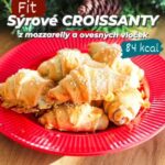 Viktorie Hrazdílková Instagram - Tohle se ti bude hodit 👌😋... FIT SÝROVÉ CROISSANTY 😋👨‍🍳👩‍🍳 🥐 1 mozzarella light 🥐 1 menší vejce 🥐 120g ovesné mouky 🥐 špetka soli 🥐 30g strouhaného sýru 🥐 vejce na potření 🥐 sezam Postup: Mozzarellu rozmixuj společně s vejcem a solí do hladké konzistence. K této směsi přidej ovesnou mouku a zpracuj v nelepivé těsto. Těsto rozválej do obdélníku, posypej sýrem a nařež na trojúhelníky (viz video). Z jednotlivých trojúhelníků tvoř 🥐 které ještě potři vejcem, posypej sezamem a dej péct na 200°C/ 15 min 😋👌👩‍🍳👨‍🍳. Recept vznikl ve spolupráci s @myproteincz kde seženeš nejlepší ovesnou mouku pod názvem "Instant Oats"👌❤️👩‍🍳👨‍🍳🛒. Baví tě mé recepty?👩‍🍳 Podpoř mou tvorbu ❤, sdílením a milým komentem 🥰. Chceš mít mé rychlé FIT vánoční s silvestrovské recepty přehledně a pohromadě 👉 objednej si mou VÁNOČNÍ kuchařku jen za 99 Kč na webu 𝗳𝗶𝘁𝘃𝗶𝗸𝗶.𝗰𝘇 👩‍🍳📖😋 Nutriční hodnoty 1 croissantu (1/9): B: 5g S: 8,6g T: 3,3g 84 kcal #silvestr #croissanty #minicroissanty #mozzarella #domacicroissanty #vanoce #bezmouky #zdravecukrovi #zdravejidlo #croissant #protebe #hubnuti #xmastreat #zdraverecepty #jedlo #jidlo #rychlerecepty #healthyfood #dnesjim #dnesjem #snack #dnesjimfit #fitnessjidlo #tiktokhack #foodblogger #foodlover #inspirace #motivace #czechfitnessgirl #fitnesscz