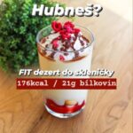 Viktorie Hrazdílková Instagram - Co nejraději mlsáš večer TY? Hlasuj a vyber jsi svůj sladký nebo slaný tým 😋❤️ FIT DEZERT DO SKLENIČKY 💪😋👩‍🍳👨‍🍳 🍓 1/2 sáčku pudinku 🍓 odměrka ochuceného proteinu 🍓 300ml vody 🍓 3 piškoty 🍓 lyo ovoce Postup: Dej vařit 200ml vody a zvlášť smíchej 100ml vody, 1/2 sáčku pudinku a odměrku ochuceného proteinu. Jakmile voda vře, přidej pudinkovou směs a provař do zhoustnutí. Do skleničky dej piškoty a lyo ovoce a zalij teplým pudinkem, nechej chvíli vychladnout. Můžeš vytunit šlehačkou a kakaovou polevou (1ČL kakaa 1PL vody 1/2ČL práškového erythritolu) a vychutnávej 🍧😋👩‍🍳👨‍🍳. Baví tě mé recepty? Podpoř mou tvorbu ❤, sdílením a milým komentem 🥰. Chceš mít mé rychlé FIT recepty přehledně a pohromadě 👉 objednej si mou kuchařku za 149 Kč na webu 𝗳𝗶𝘁𝘃𝗶𝗸𝗶.𝗰𝘇 👩‍🍳📖😋 Chceš cvičit z domova, s vlastní tělesnou vahou bez cvičebních pomůcek, účinně a efektivně a dosáhnout progressu jako já? Přidej se do 🆅🅸🅿 členství na webu 𝗳𝗶𝘁𝘃𝗶𝗸𝗶.𝗰𝘇 a začni s námi makat ještě dnes 💪❤️ Nutriční hodnoty celého dezertu: B: 21,2g S: 14,4g T: 3,7g 176 kcal #pudink #bilkoviny #hubnuti #bezlepku #glutenfree #dezert #rychlejidlo #protein #jidlo #jedlo #recepty #inspirace #svacina #lowcarb #motivace #pohar #fitnessrecepty #zdraverecepty #rychlerecepty #foodlover #fitdessert #dnesjim #dnesjem #loseweightfood #czechgirl #czechfitnessgirl #protebe #zdravejedlo #zdravejidlo #snack