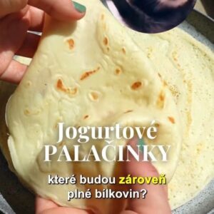 Viktorie Hrazdílková Instagram - S čím máš nejraději palačinky ty? 🤗🥞 

JOGURTOVÉ PALAČINKY 

🥞 60ml mléka
🥞 60g jogurtu
🥞 1 vejce
🥞 40g ovesné mouky
🥞 špetka soli
🥞 olej ve spreji 

Postup: Do mixéru dej všechny suroviny a rozmixuj do hladké konzistence. Na lehce olejem postříkané pánvi tvoř palačinky (cca 3 velké), které krátce opeč na středním plamenu z obou stran (cca 1,5min z jedné strany a 0,5 min z druhé strany). 

Recept vznikl ve spolupráci se značkou @myproteincz kde s mým kódem: VIKI objednáš NEJEN nejlepší ovesnou mouku a proteinové čoko krémy s -45% slevou (kód platí do 3. 5. a kód platí i na sekci s oblečením) 🛒😊 

Baví tě mé recepty?👩‍🍳 Podpoř mou tvorbu ❤, sdílením a milým komentem 🥰. 

Chceš mít mé rychlé recepty přehledně a pohromadě 👉 podpoř mou tvorbu a objednej si mou NOVOU kuchařku jen za 169 Kč na webu 𝗳𝗶𝘁𝘃𝗶𝗸𝗶.𝗰𝘇 👩‍🍳📖😋 

Chceš začít cvičit doma a efektivně? Mrkni na web 𝗳𝗶𝘁𝘃𝗶𝗸𝗶.𝗰𝘇 a začni se mnou cvičit podle VIP členství 💪❤️. 

Nutriční hodnoty 1 palačinky:
(*neobložená)
B: 6,4g
S: 9,4g
T: 4,1g
100 kcal 

#crepes #palacinky #snidane #pancake #dnessnidam #bezlepku #svacina #bilkoviny #glutenfree #snack #weightlossfood #dnesjim #dnesjem #cokolada #protein #zdravevareni #zdravejidlo #zdravyrecept #rychlyrecept #rychlejidlo #dnesjimfit #recept #foodlover #inspirace #motivace #czechfitnessgirl #hubnuti #fitnesscz #weightlossrecipes #myprotein