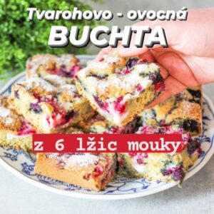 Viktorie Hrazdílková Instagram - Prostě nejjednodušší a nejlepší buchta 😋👌...*z šesti lžic 😅...

LŽÍCOVÁ BUCHTA 😋🥄👩‍🍳👨‍🍳

🥄 6 PL mouky
🥄 4 PL cukru (nebo erythritolu)
🥄 2 vejce
🥄 2 PL oleje
🥄 1 ČL sody
🥄 1 PL octu
🥄 ovoce
🥄 tvaroh
🥄 drobenka (1 PL hrubé mouky, 1 PL xylitolu, 1 ČL ghí)

Postup: Do misky dej 6 lžic mouky (já dala hladkou špaldovou), 4 lžíce cukru (já místo cukru dala erythritol), lžičku jedlé sody (lze použít i prášek do pečiva, ale ze zkušenosti buchta víc naběhne se sodou) a zamíchej. Dále přidej 2 vejce, 2 lžíce oleje (já dala oliváč, v těsto to nepoznáš) a lžíci octa. Zamíchej a těsro vlij do vymazané a vysypané menší hranaté nebo kruhové formy. Následně přidej ovoce (lze použít jakékoli, já dala mraženou směsku lesního), případně tvaroh a drobenku (tvaroh a drobenku můžeš i vynechat). Dej péct na 160°C/25 až 30 min 😋👌👩‍🍳👨‍🍳🥄❤️.

*Množství surovin lze zdvojnásobit do větší formy (já měla formu 20×20cm).

Baví tě mé recepty? Podpoř mou tvorbu ❤, sdílením a milým komentem 🥰.

Chceš mít mé rychlé recepty přehledně a pohromadě 👉 objednej si mou kuchařku jen za 149 Kč (už jen do konce května) na webu 𝗳𝗶𝘁𝘃𝗶𝗸𝗶.𝗰𝘇 👩‍🍳📖😋

Nutriční hodnoty 1ks (1/9):
B: 4,2g
S: 7,5g
T: 4,5g
87 kcal

Nedaří se ti úspěšně hubnout? Využij individuální koučink na webu 𝗳𝗶𝘁𝘃𝗶𝗸𝗶.𝗰𝘇 🤝❤️

#tvaroh #buchta #ovocnykolac #kolac #snidane #dnessnidam #dezert #rychlabuchta #moucnik #dnespecu #jidlo #dnesjim #dnesjem #tvarohovabuchta #ovocnabuchta #viralfood #rychlerecepty #sladke #czechfitnessgirl #zdravyzivotnistyl #recepty #czechgirl #jedlo #jidlo #toprecepty #foodblogger #foodlover #inspirace #motivace #recept