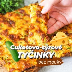 Viktorie Hrazdílková Instagram - Máš TIP na další originální přílohu k letní grilovačce? 😋🌞👩‍🍳👨‍🍳 CUKETOVO-SÝROVÉ TYČINKY 😋👩‍🍳👨‍🍳 🥒 1 střední cuketa 🥒 1 brambora 🥒 1 mrkev 🥒 1 vejce 🥒 1 stroužek česneku 🥒 sůl & pepř 🥒 1 mozzarella Postup: Cuketu, bramboru a mrkev nastrouhej na hrubém struhadle a vymačkej přebytečnou vodu. Směs osol & opepři, přidej stroužek česneku, 1 vejce (L) a 2/3 mozzarelly (použila jsem light). Vzniklou hmotu dej na plech s pečícím papírem a dej zapéct na 180°C/20 min, poté posypej zbytkem sýru a dej znovu zapéct na 200°C/10 min. Nakrájej & vychutnávej 😋👨‍🍳👩‍🍳. Baví tě mé recepty?👩‍🍳 Podpoř mou tvorbu ❤, sdílením a milým komentem 🥰. Chceš mít mé rychlé recepty přehledně a pohromadě 👉 objednej si mou kuchařku jen za 149 Kč (už jen do konce června) na webu 𝗳𝗶𝘁𝘃𝗶𝗸𝗶.𝗰𝘇 👩‍🍳📖😋 Nutriční hodnoty 1 (1/12) tyčinky: B: 3g S: 3,3g T: 1,5g 39 kcal #bread #cuketa #syr #grilovani #viralfood #zdravejidlo #rychlyrecept #vecere #svacina #snack #lowcarb #bezmouky #dnesjim #dnesjem #cesnekovychleb #zdravyzivotnistyl #healthyfood #jidlo #recept #bilkoviny #bezlepku #foodlover #foodie #rychlerecepty #zdraverecepty #foodblogger #inspirace #motivace #czechfitnessgirl #fitnesscz