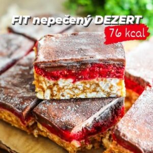 Viktorie Hrazdílková Instagram - Sladké rychlé chutné nepečené a vyvážené 👌😋

FIT NEPEČENÝ DEZERT 😋👨‍🍳👩‍🍳

🍓 5 rýžových chlebíčků
🍓 1 odměrka proteinu
🍓 2 PL arašídového másla
🍓 hrst jahod
🍓 1 ČL chia semínek
🍓 poleva: 1 PL kakaa, 1 ČL škrobu

Postup: Rýžové chlebíčky rozdrť a smíchej s proteinem a arašídovým máslem. Vzniklou směs utlač do formy/misky. Jahody rozvař, zahusti chia semínky a přidej k utlačené směsi. Horní kakaovou polevu vytvoř tak, že smícháš kakao, trochu vody (cca 100ml) a škrob a krátce provaříš 😋👌👩‍🍳👨‍🍳. 

Recept vznikl ve spolupráci s @myproteincz kdy do zítřejší půlnoci můžeš využít slevový kód: VIKI na -42% na celou objednávku 😍👌🛒.

Baví tě mé recepty?👩‍🍳 Podpoř mou tvorbu ❤, sdílením a milým komentem 🥰.

Chceš mít mé rychlé FIT recepty přehledně a pohromadě 👉 objednej si mou kuchařku jen za 149Kč na webu 𝗳𝗶𝘁𝘃𝗶𝗸𝗶.𝗰𝘇 👩‍🍳📖😋

Nutriční hodnoty 1ks (1/8): 
B: 4,5g
S: 7,2g
T: 3,25g
76 kcal

#ryzovechlebicky #ricecakes #myprotein #hubnuti #zdravydezert #recepty #nepecenydezert #bezlepku #glutenfree #bezcukru #fitness #zdravejidlo #protebe #zdraverecepty #jedlo #jidlo #rychlerecepty #healthyfood #dnesjim #dnesjem #snack #dnesjimfit #fitnessjidlo #tiktokhack #foodblogger #foodlover #inspirace #motivace #czechfitnessgirl #fitnesscz