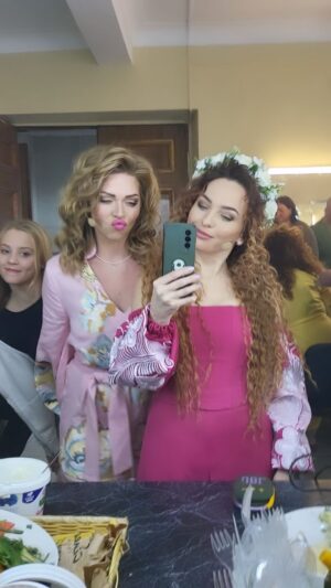 Viktoriia Bulitko Instagram - #backstage 🎬
#дизельшоу 
...
#янаглущенко
#вікторіябулітко