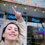 Viktoriia Bulitko Instagram - 🍕Друзі, рекомендую! У мене на районі #найкращапіца туточки 👉 @artpizza_typoleva Це мої друзі, і в них чудовий вибір італійських піц за доступними цінами. Смачна та велика , класний вибір, щоб замовити в офіс🥰 А ще, окрім того, що в них 20% знижка для військових, вони ще роблять БЕЗКОШТОВНО смачні сніданки та обіди для тих бійців, які виїжджають на передову🇺🇦 Тож, пишіть їм, дзвоніть, вони, просто, від щирого серця роблять смачне добро❤️ Вулиця Туполєва 28 Телефон 096 944 944 6
