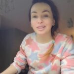 Viktoriia Bulitko Instagram - Натальна карта: збулось чи не збулось? Дивись на нашому YouTube каналі ... @kirill_kapa_off 🦋 @bulitka #metelyknich #metelyk #metelyk_music #готуємозmetelyk#кухарвідбога #пловзкуркою #рецептплову #плов #сусід#каблучка#кільце #готуємозметелик#булітко#вікторіябулітко #буліткоплов#кирилопопович