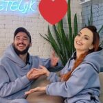 Viktoriia Bulitko Instagram - Питання На Дивані "METELyK" 2 випуск присвячений Дню Всіх Закоханих❤ чекайте вже 13.02 на нашому YouTube каналі METELyK_music за посиланням в шапці профілю Будемо чекати на вас і ваші коментарі🥰 Ваші METELyK🦋 #metelykбулітко #metelyk_music #metelyk #kirillkappa#питаннянадивані#питаннявідповідь #вікторинаукраїнською #вікторіябулітко #кирилопопович #деньвалентина❤ #деньсвятоговалентина #деньвсіхзакоханих #кохання#ерудит#закохані#булітко#буліткопитання#буліткопопович#bulitko #питаннядляпари #запитаннявідповідь #запитаннядляпари#опитування #зізнанняукоханні #святийвалентин #топінстаграм #ютубери #шоупитання#Україна #деньзакоханих❤️