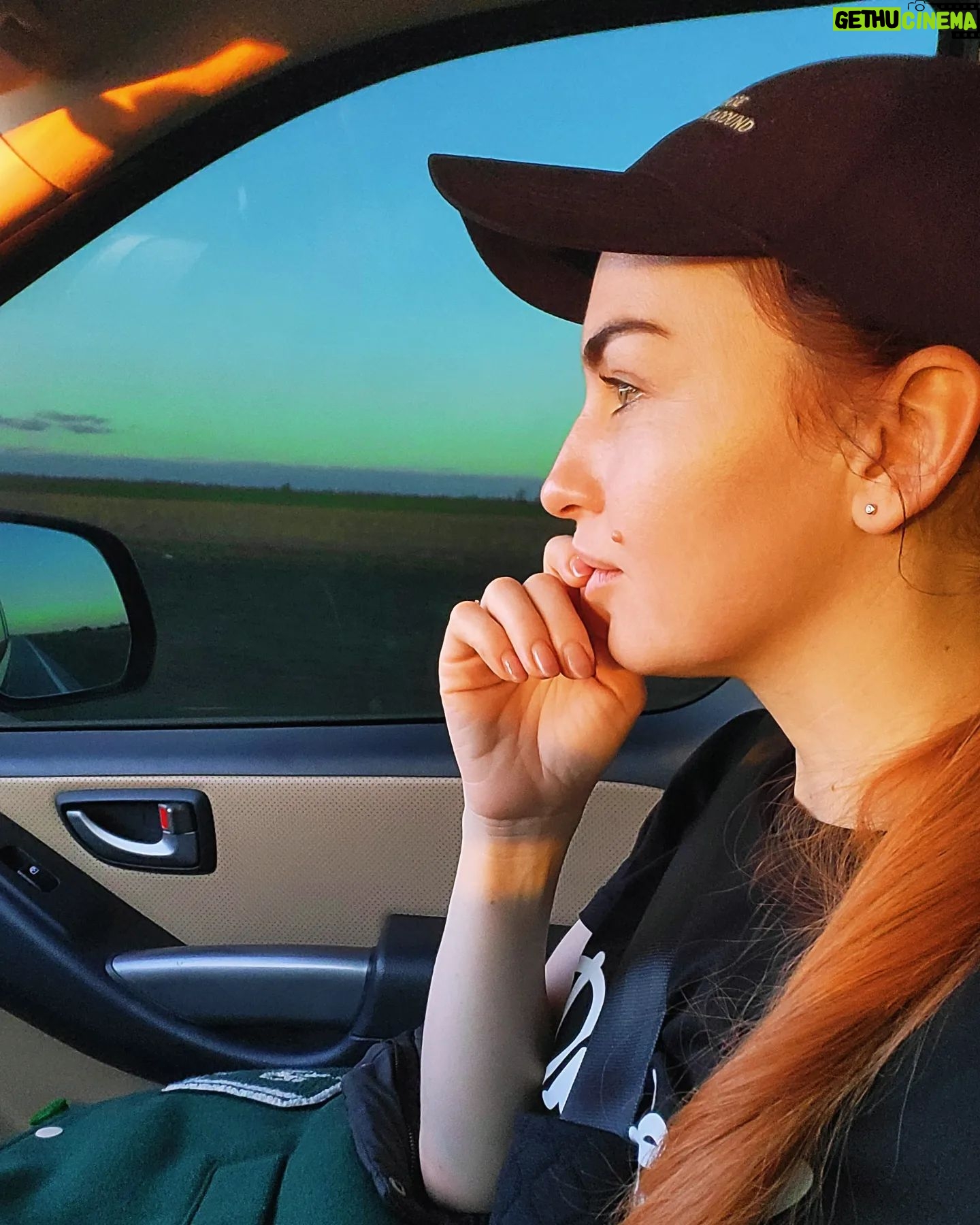 Viktoriia Bulitko Instagram - На мене світить сонечко🌞