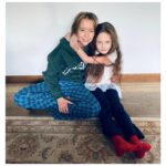Viktoriya Isakova Instagram – Хиппи ❤️