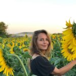 Vildan Atasever Instagram – Ayçiçeği misali , hep Güneş’e çevirelim yüzümüzü . 🌻 #hayırlıiftarlar #tbt