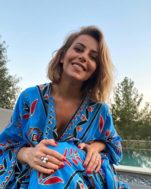 Vildan Atasever Instagram - Bütün iyi dileklerimiz hep beraber olsun 💞