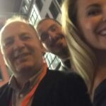 Vildan Atasever Instagram - Yakın geçmişe dönük bir #tbt yapacağım ☺️ Frankfurt Türk Film Festivali ✨ Beni festivale hazırlayan @late.ist ve dostum @sponsor_advisor ‘un @canelguney ‘i 🙏🏼 Fotografları çekemeyenlerde sevgili @canerural ve @anilguldogan ‘a teşekkür ediyorum 😜 Bu arada Almanya Sevgiler 😉 Not : @yetkindikinciler sunuculukta da harikasın dostum. Oscar’ı sunalım beraber 😂