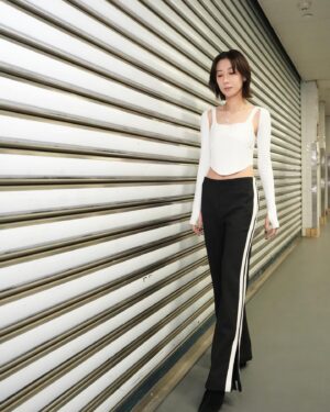Vincy Chan Instagram - Throwback 🤍
Happy to sing for u guys 
大家睇慣我黑色頭髮未☺️