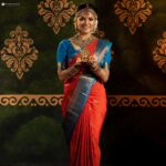 Vinitha Jaganathan Instagram - Shoots of sweh artistry🌸❤️ Happy new year insta family💥 Makeup,Hairstyles,draping - @sweh_artistry Inframe @vinithajaganathan_official Costume @sevvisilks Jewels @chennai_jazz Photography @vdop_photography #makeuplook #makeuptransformation #makeuplife #bridalmakeup #bridal #bridalhair #muachennai #instatrend #trendingreels #tamilsongs #trend #trendingsongs #makeuplover #instagram #instagood #instalike