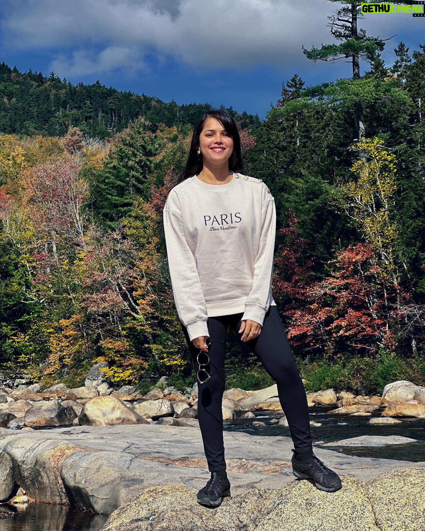 Vinitha Jaganathan Instagram - On a scale of 1-5 which one is 10? Swipe left ππ» . . . . . . . . . . #me #pose #travel #ootd #outfits #dress #love #usa #canada #tamil #telugu #india #atlanta #atlantagirls #nowyouknow #insta #instagood #bollywood #instadaily #instafashion #free #fly #flyaway #photooftheday #dump