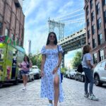 Vinitha Jaganathan Instagram – 🤍💙
.
.
.
.
.
.
#dumbo #brooklyn #bridge #newyork #nyc #new #outfitoftheday #instagood #instafashion #instadaily #ootd #love #smile #goodvibes