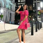 Vinitha Jaganathan Instagram - POV: you are looking through my camera roll . . . . . #photo #photooftheday #photodump #newyork #wholefoods #pose #dress #dressup